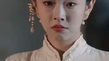 危墙之下